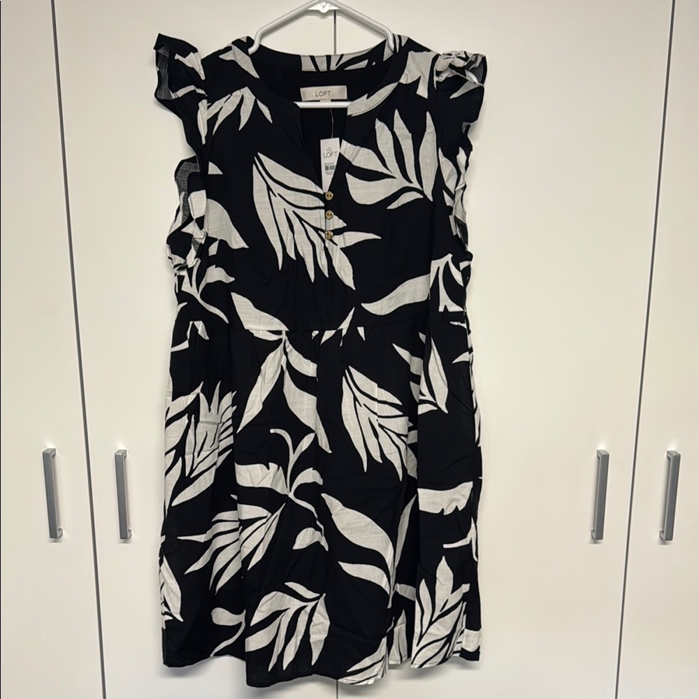 LOFT Black and White Palm Sundress NWT - Picture 5 of 9